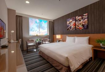 Guide Education Culture Hotel Kaohsiung Museum of Fine Arts allows 18 year olds to book a room