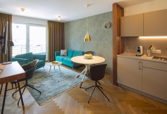 DD Suites Serviced Apartments has Balcony rooms