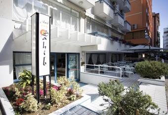 Hotel Sahib has Balcony rooms