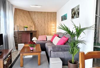 5 bedrooms house with city view furnished terrace and wifi at Deltebre 6 km away from the beach has Balcony rooms