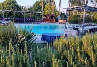 B&B Lu Casale has Balcony rooms