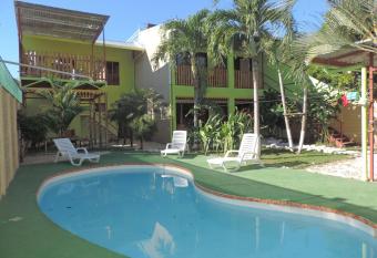 chez philippe has Balcony rooms