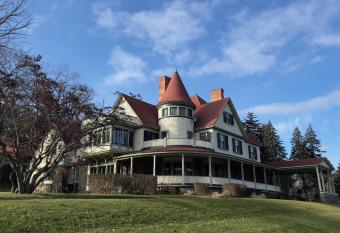 Idlwilde Inn allows 18 year olds to book a room