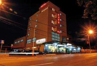 Hotel City has Balcony rooms