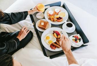 Fairmont Banff Springs allows 18 year olds to book a room