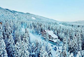 Musala Hotel has Balcony rooms