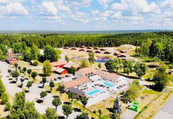 Kosta Lodge has Balcony rooms