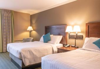 University Place Hotel and Conference Center allows 18 year olds to book a room