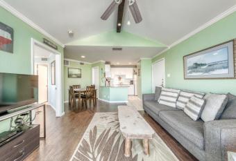 Beach Club Condos has Balcony rooms