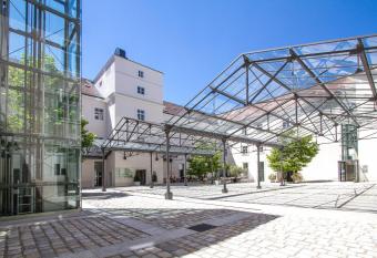 Hotel Altes Kloster allows 18 year olds to book a room