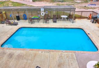 Compass Condos has Balcony rooms