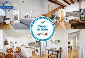 Casas da Com  dia has Balcony rooms