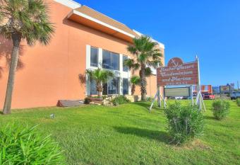 Anchor Resort has Balcony rooms