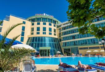 Ivana Palace Hotel - Free Parking has Balcony rooms
