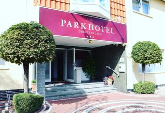 Parkhotel Obertshausen allows 18 year olds to book a room