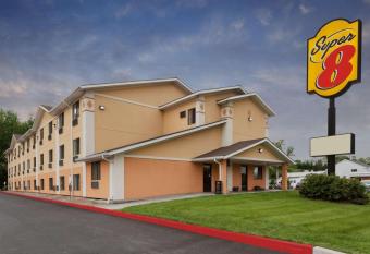 Super 8 by Wyndham Havre De Grace Aberdeen Area has Smoking rooms