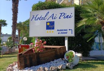 Hotel Ai Pini has Balcony rooms