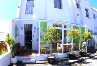 House on the Hill has Balcony rooms