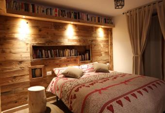 Al Papavero has Balcony rooms