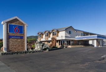 Motel 6 Ukiah Ca - North has Smoking rooms