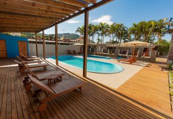 Pousada Nossa Senhora de Fatima allows 18 year olds to book a room