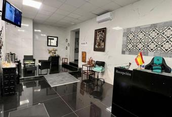 Hostal Milan has Balcony rooms