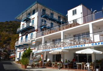 Elyssia Hotel has Balcony rooms