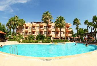 Panorama Plaza has Balcony rooms