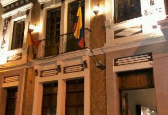 Balcon del Arte allows 18 year olds to book a room