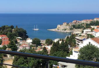 Apartments Panorama Alaj has Balcony rooms