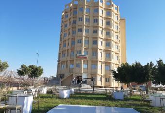 Royal NJ Hotel has Balcony rooms