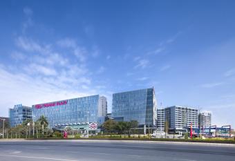 Crowne Plaza Guangzhou Huadu, an IHG Hotel has Balcony rooms