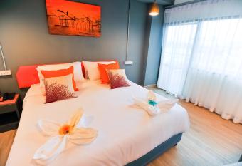 7 Days Premium Hotel Pattaya has Balcony rooms