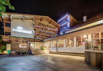 KOSIS Sports Lifestyle Hotel has Balcony rooms