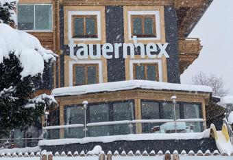 Hotel . Wirtshaus TauernHex has Balcony rooms