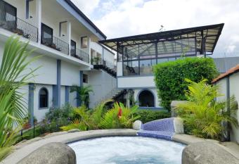 Hotel Santo Tomas / Historical Property has Balcony rooms