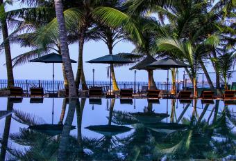 Hikka Sandy Pearl Beach Resort has Balcony rooms