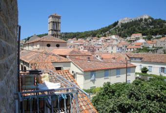Apartments Haracic has Balcony rooms