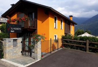 Il Vigneto allows 18 year olds to book a room