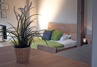 VATUS Apartmanh  z V  c has Balcony rooms