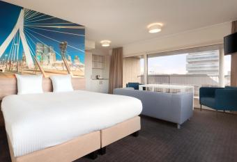 Rotterdam Teleport Hotel has Balcony rooms