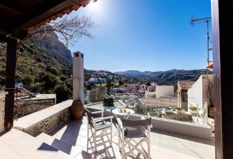 Domus Polymnia has Balcony rooms
