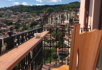 Hotel Stambolov has Balcony rooms