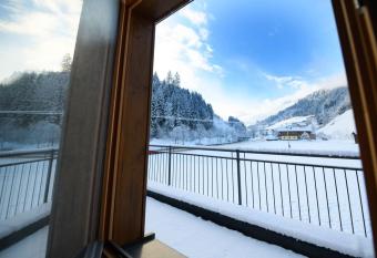 Chalet Schiederhof has Balcony rooms