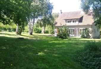 Villa - Coulommiers - Parcs des f  lins - Provins allows 18 year olds to book a room