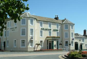 Graham Arms Inn allows 18 year olds to book a room