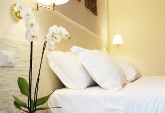 Flaminio 36 allows 18 year olds to book a room