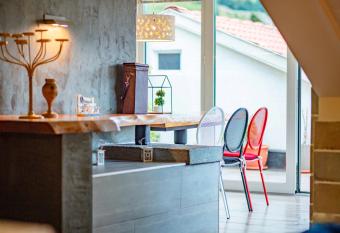 Meri Boutique Hotel allows 18 year olds to book a room