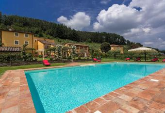 Coselli s luxury Villas allows 18 year olds to book a room