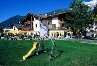 Apart-Haselwanter has Balcony rooms